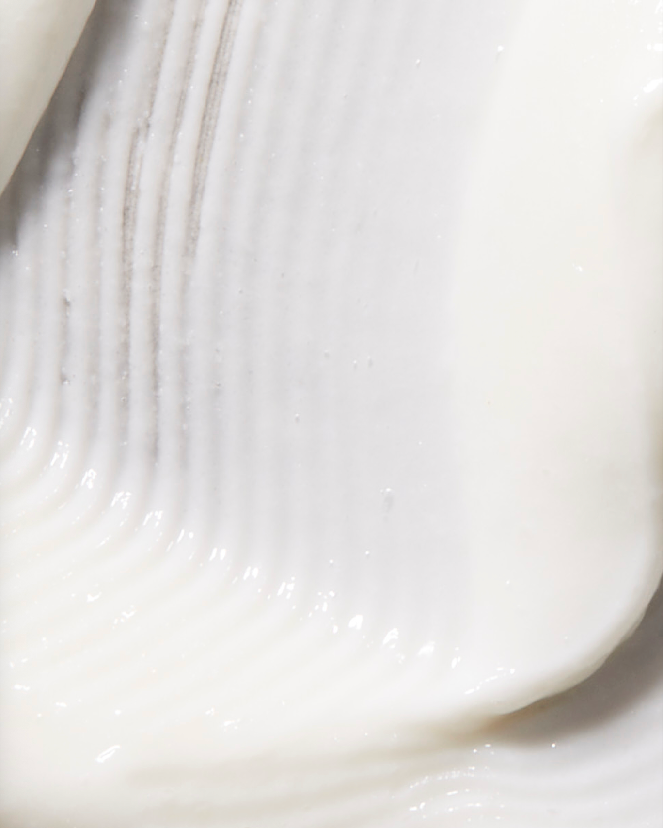 Image of cream focusing on the texture 